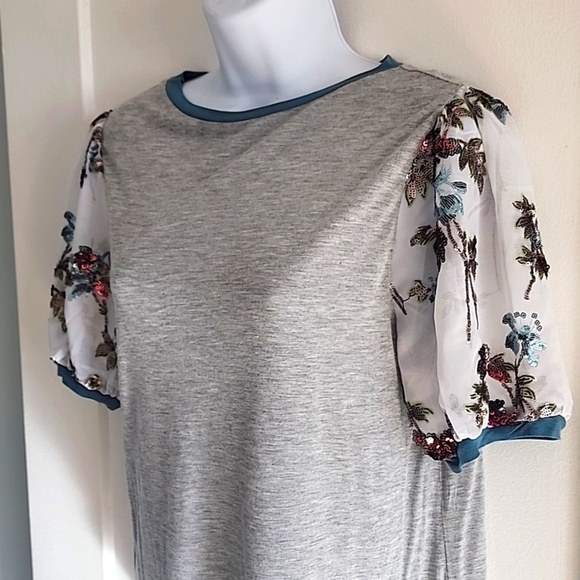 Anthropologie TINY Becca Sequin Sleeve top size small - Picture 5 of 10